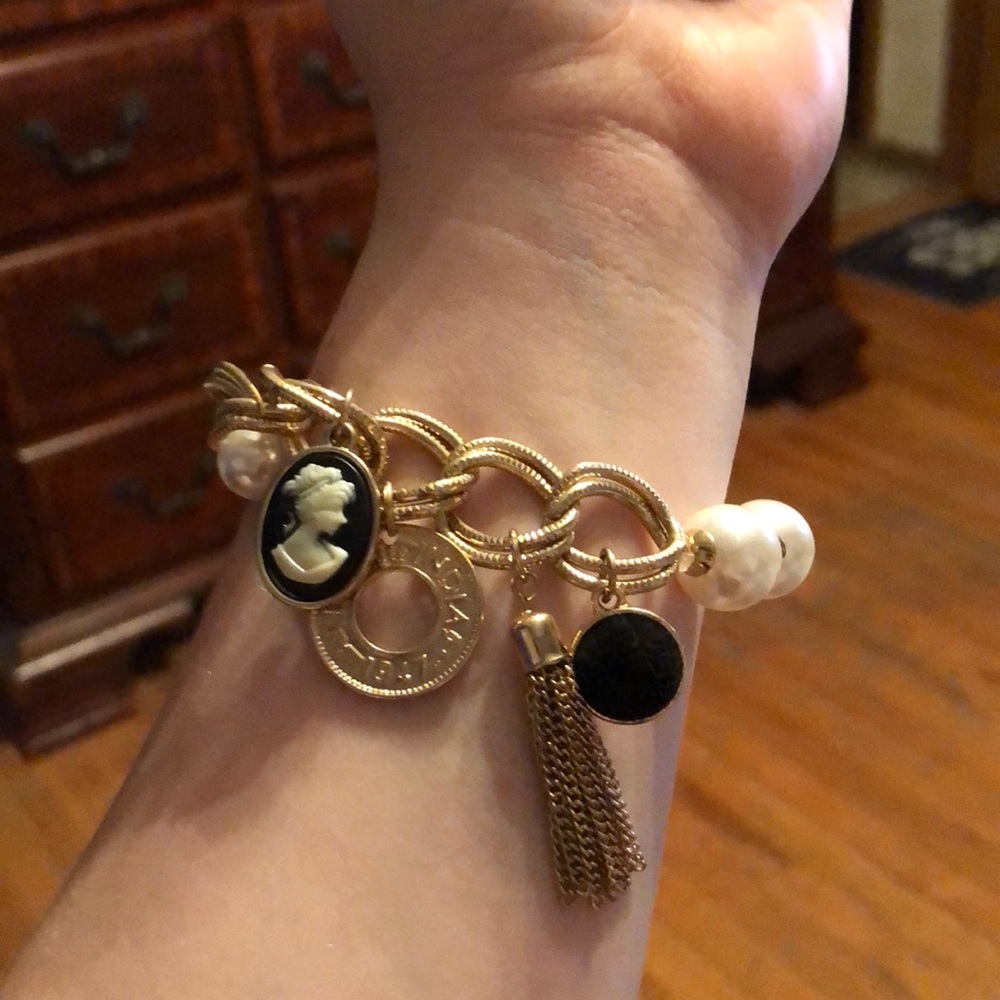 Bracelet